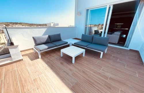 Marsaxlokk Apartment | Penthouse with an Amazing View