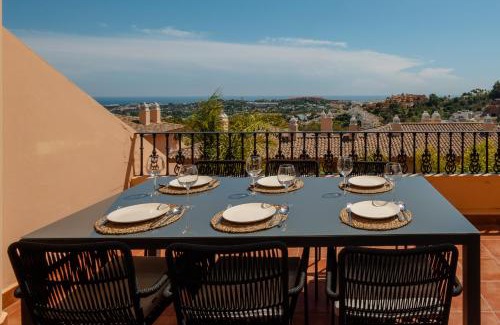 Marbella Apartment | Penthouse with sea views in Nueva Andalucia