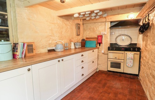 Kuggar Cottage | PENTIRA, pet friendly, country holiday cottage in Kuggar