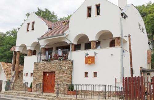 Filakovo House | Penzión Kállai a Vináreň