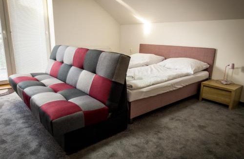 Jelka House | Penzión Tulipán
