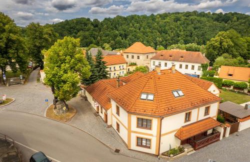 Zlata Koruna House | Penzion a kemp Koruna