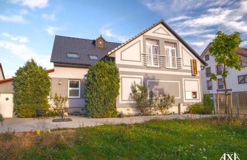 Hradec Kralove House | Penzion Axa