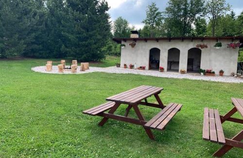 Kliny House | Penzion Hájovna