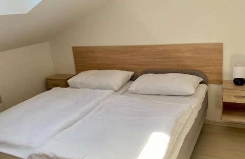 Slavkov u Brna House | Penzion Na Hradbách