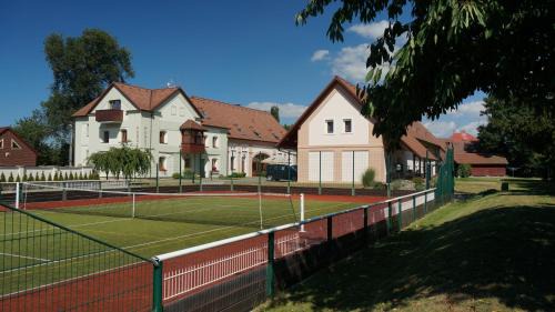 Hradec Kralove House | Penzion Nad Oborou