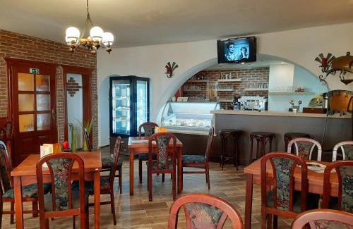 Becov nad Teplou House | Penzion - Restaurant U Zámku