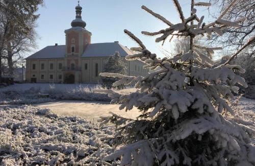 Lesany House | Penzion Zámek Lešany