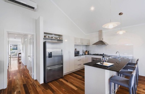Peppermint Grove Beach House | Peppy Harmony House Coastal Calm on Geographe Bay