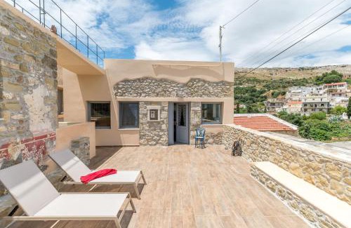 Sitia House | Pera Chorio - Daphne - Artist stone house with countryside views
