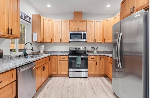Ashford Cabin | Perch - Skatecreek Cabin: Midcentury Vintage Cabin w/Hot Tub & Fire Pit!