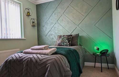 Pinchbeck House | Perfect, 2 bed, modern home
