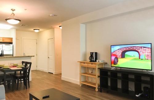 Westwood Apartment | Perfect Apt near UCLA w Parking Gym Pool WIFI in Westwood B3