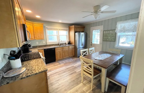 Wildwood Crest Condo | Perfect Family Vacation Get Away - Hot Tub Open!