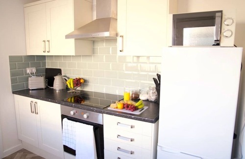 Doncaster House | Perfect for Contractors Business & Leisure Travel