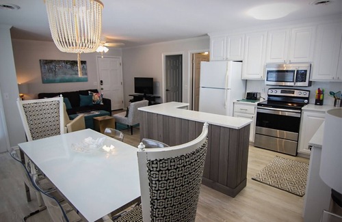 Wrightsville Beach House | PERFECT GETAWAY: JUST STEPS TO THE BEACH!