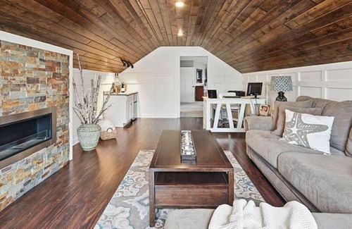 Dassel House | Perfect getaway any time of year!