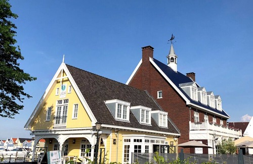 Municipality of Huizen Hotel | Perfect Harbor Stay w/Onsite Dining | Near Huizen Attractions & Nature Reserves