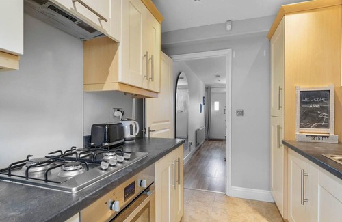 Whitstable House | Perfect Location, dog Friendly Beautiful Home