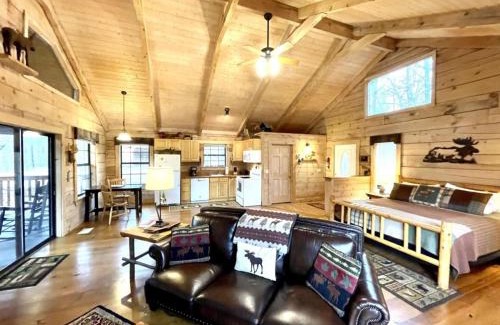 Tellico Plains House | Perfect Loose Moose - Dog and Motorcycle Friendly Home