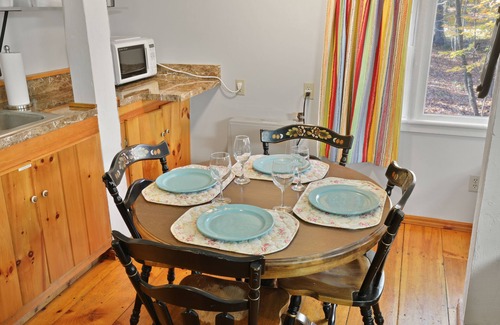Thornton House | Perfect ski cabin and access to mtns and trails