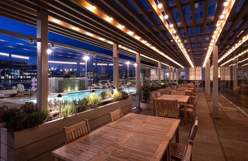 Redwood Shores Hotel | Perfect Spot for Unwinding! Pet-friendly Property and Onsite Pool