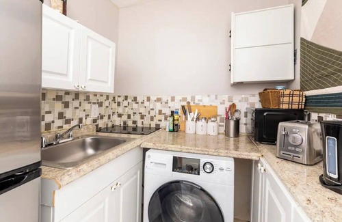 Sandalfoot Cove Apartment | Perfect Studio for a Short Visitn