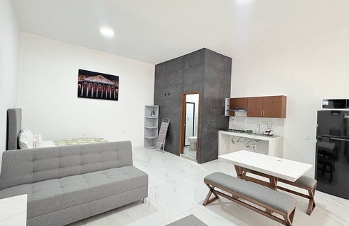 Tonala Apartment | Periférico Bodega con Departamento B