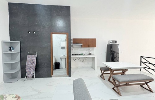 Tonala Apartment | Periférico Bodega con Departamento B