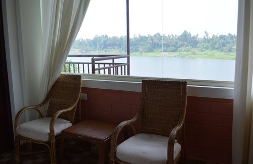 Perumbavoor Cottage | Periyar RiverView Homestay II, Near Cochin Airport, Kochi | RiverView AC Rooms