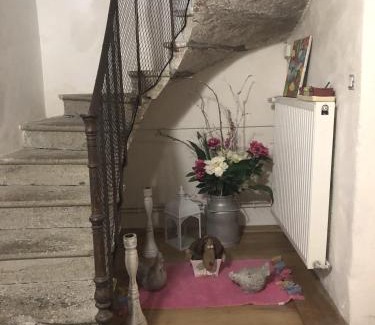 Billom House | Perle de lune