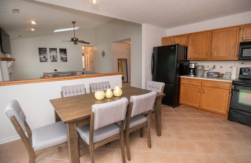 Westfield House | Pet Friendly ✨ 5 min to Grand Park ✨