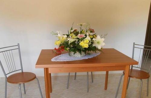 Fluminimaggiore House | Pet-friendly apartment "Residenz Pianeta Sardegna 8" with pool, air conditioning and balcony