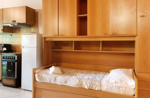 Borzonasca Apartment | Pet-Friendly Apartment with Mountain View & Shared Pool