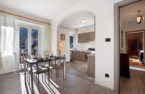 Arvier Apartment | Pet Friendly Apartment 'Casa Tua - Arvier' with Mountain View