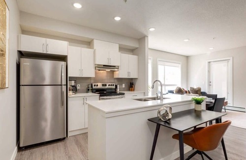 Southwest Calgary Apartment | Pet Friendly Apartment w/Free Underground Parking
