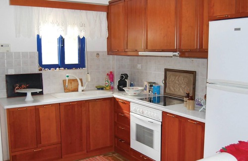 Melissi Apartment | Pet friendly apartment in Melissi with WiFi