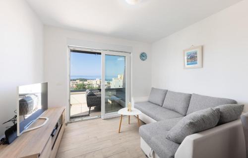 Makarska Apartment | Pet Friendly Apartment In Makarska