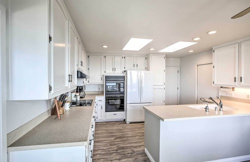 Cayucos House | Pet-Friendly Cayucos Home w/Ocean Views!