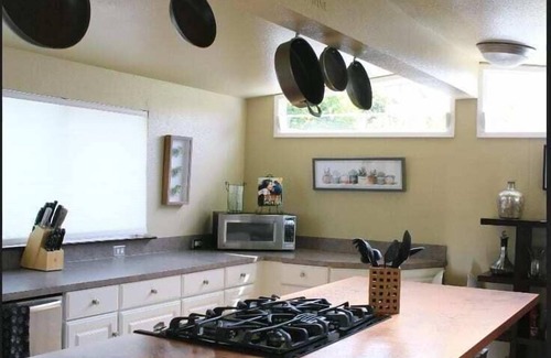 Morro Bay House | Pet Friendly Comfy Morro Bay Home