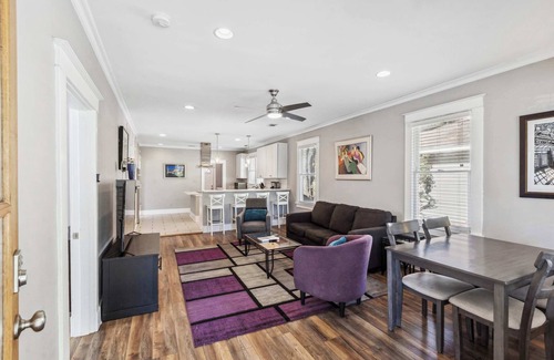 Cooper-Young Historic District House | Pet Friendly Cooper Young Gem