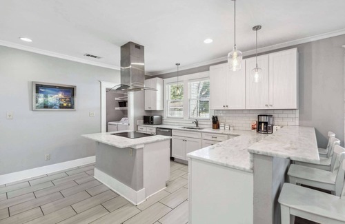 Cooper-Young Historic District House | Pet Friendly Cooper Young Gem