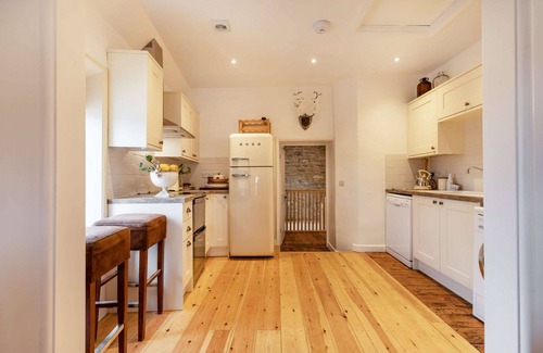 Guiting Power Cottage | Pet friendly Cotswold holiday accommodation with two bedrooms - The Cotswold Lady