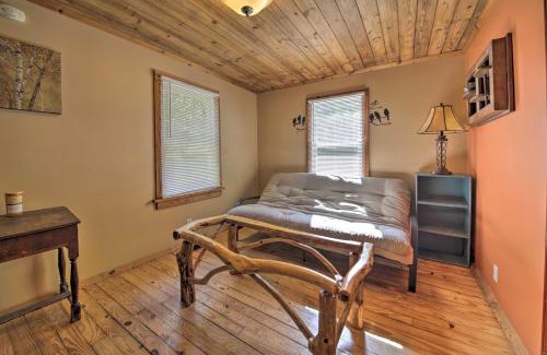 Carbondale House | Pet-Friendly Cottage with Fire Pit - 3 Mi to SIU!