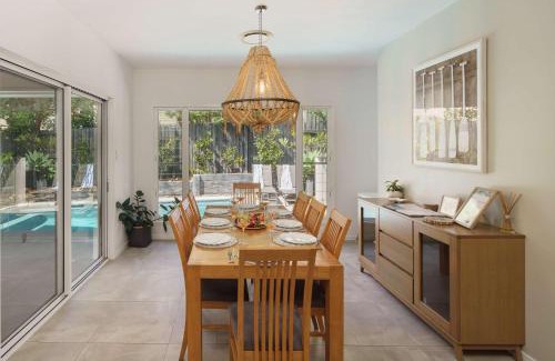 Alexandra Headland House | Pet friendly Holiday home with pool on Alex