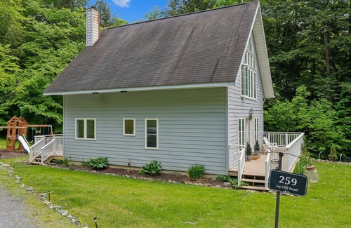 Quechee House | Pet-Friendly, Heart of Quechee | Jay Hill Home