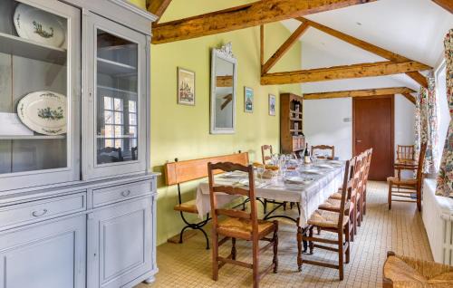 Baron-sur-Odon House | Pet Friendly Home In Baron-Sur-Odon