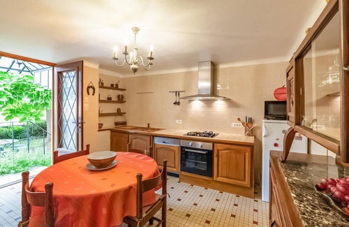 Les Montils House | Pet friendly home in Les Montils