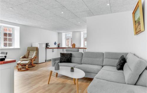 Hojer House | Pet Friendly Home In Højer With Kitchen