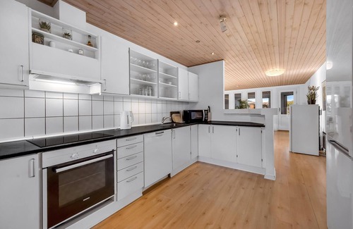 Henne Strand House | Pet friendly home in Henne with sauna